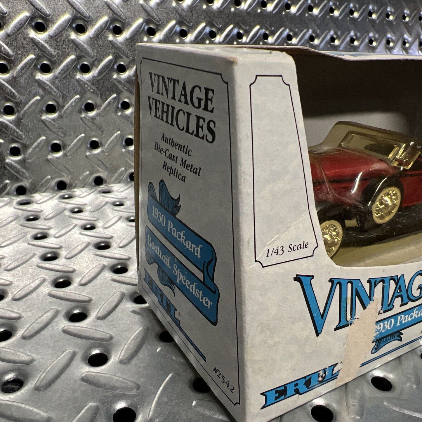 Vintage Vehicles 1930 Packard Boatail Speedster 1/43 NIP