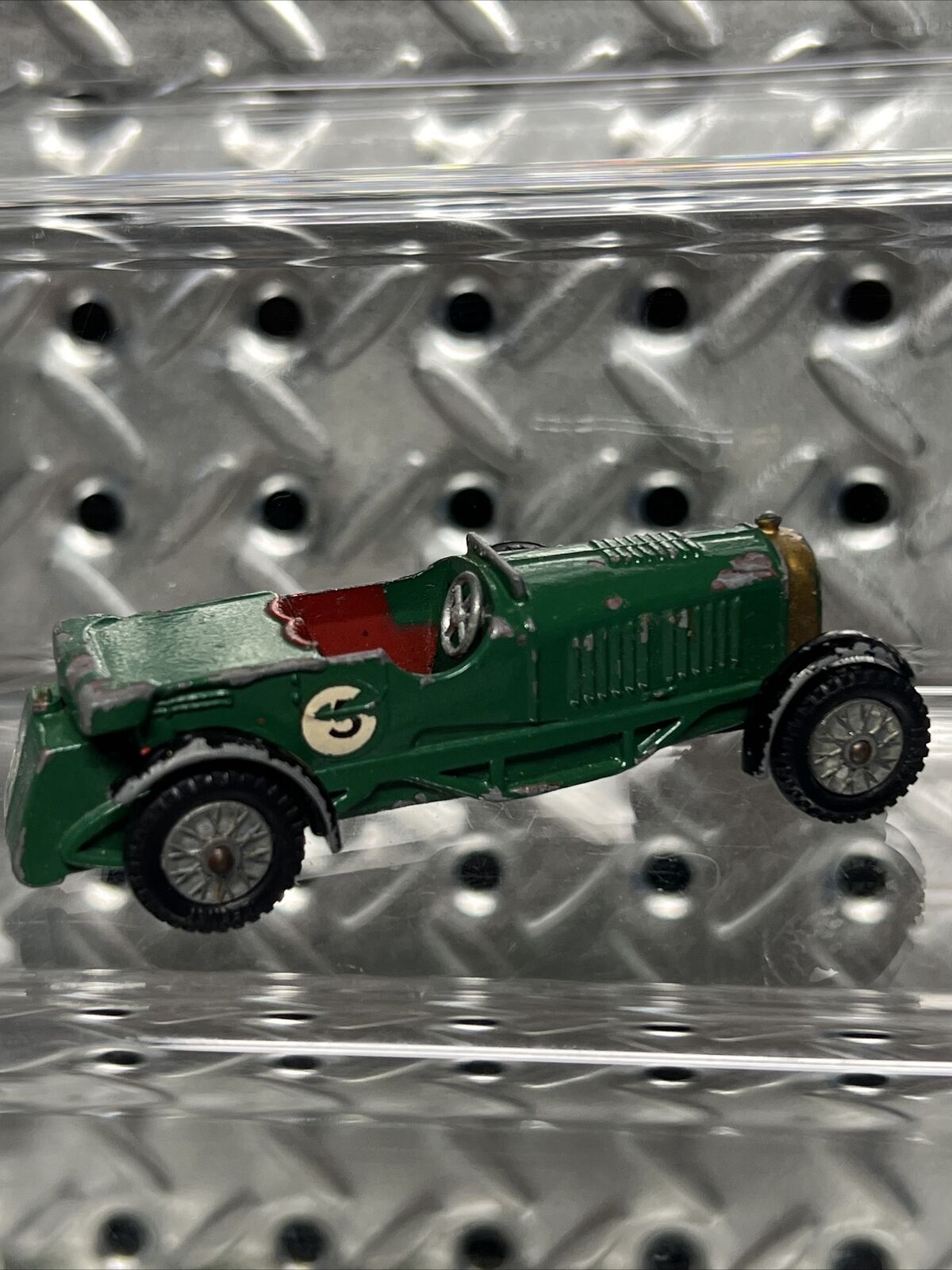 MATCHBOX LESNEY YESTERYEAR #5 1929 4 1/2 LITRE BENTLEY, GREEN TONNEAU, ORIGINAL