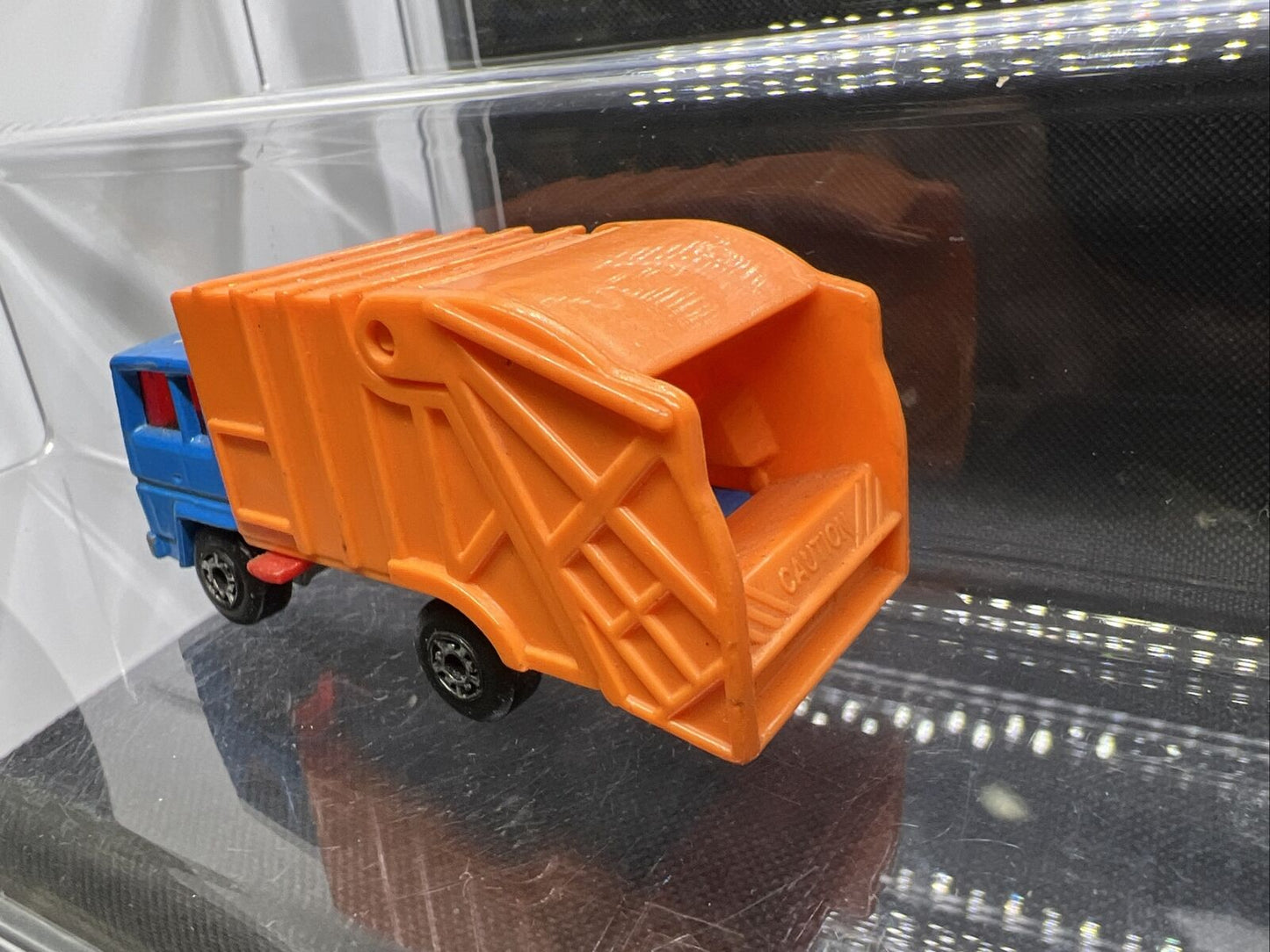 MATCHBOX SUPERFAST #36 REFUSE GARBAGE TRUCK, BLUE & ORANGE,l NEAR MINT