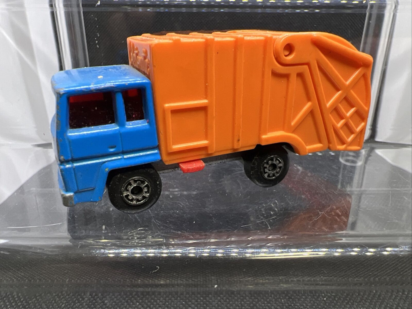 MATCHBOX SUPERFAST #36 REFUSE GARBAGE TRUCK, BLUE & ORANGE,l NEAR MINT