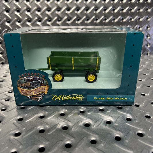 1998 Ertl John Deere Flare Box Wagon, 1/43 Scale