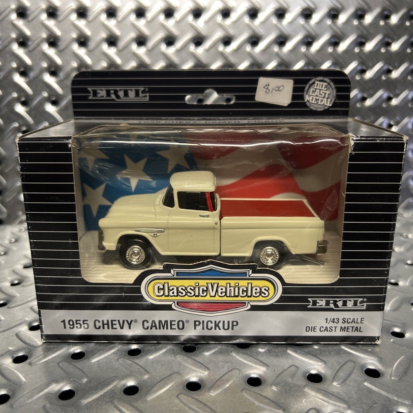 Ertl 2155 1/43 Scale 1955  Chevrolet Cameo Diecast Pickup White/Red