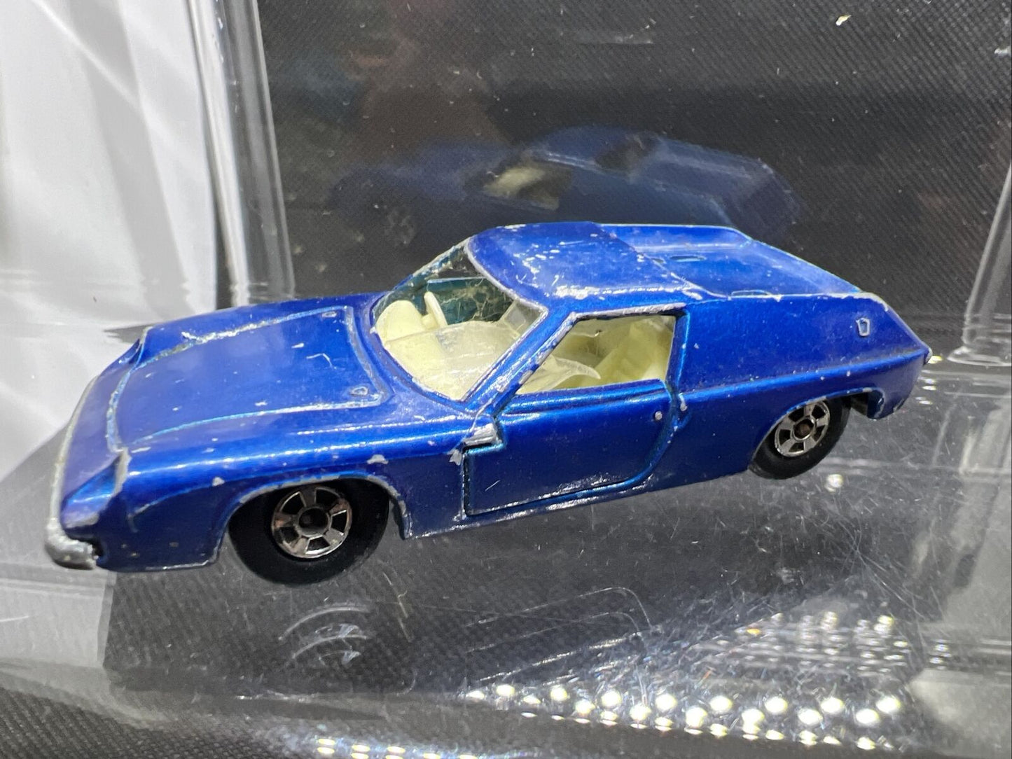 MATCHBOX SUPERFAST 5 LOTUS EUROPA BY LESNEY ENGLAND MINIATURE MODEL TOY CAR