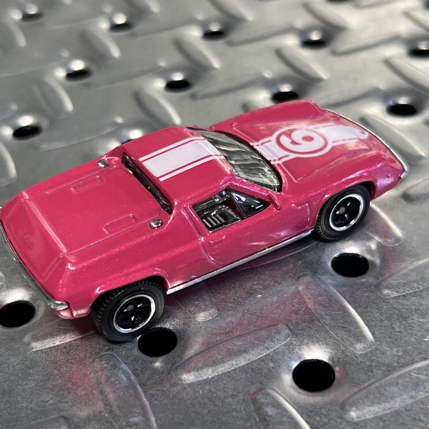 2008 Matchbox Car Lotus Europe Special 1972 Pink White Paint black wheel Mint