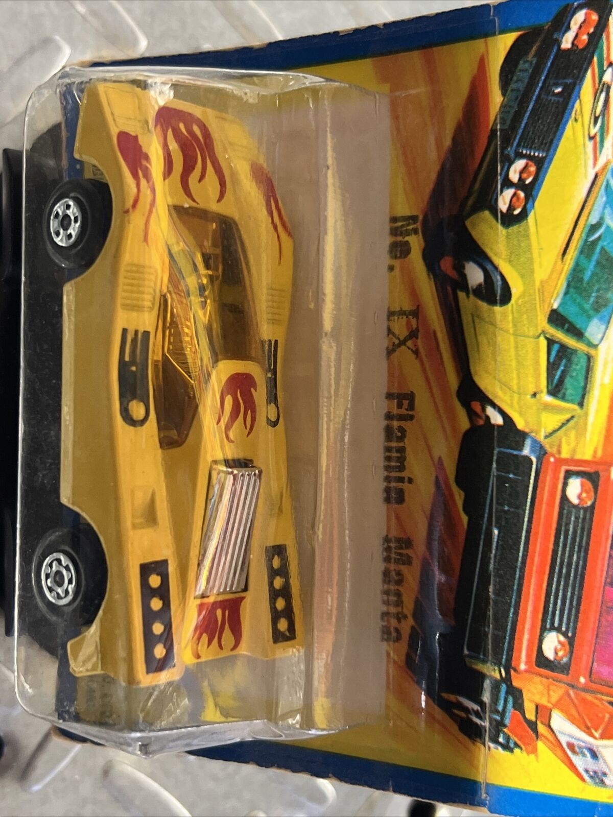 Matchbox 1976 Superfast Lesney No IX Flamin Manta Yellow - NIP