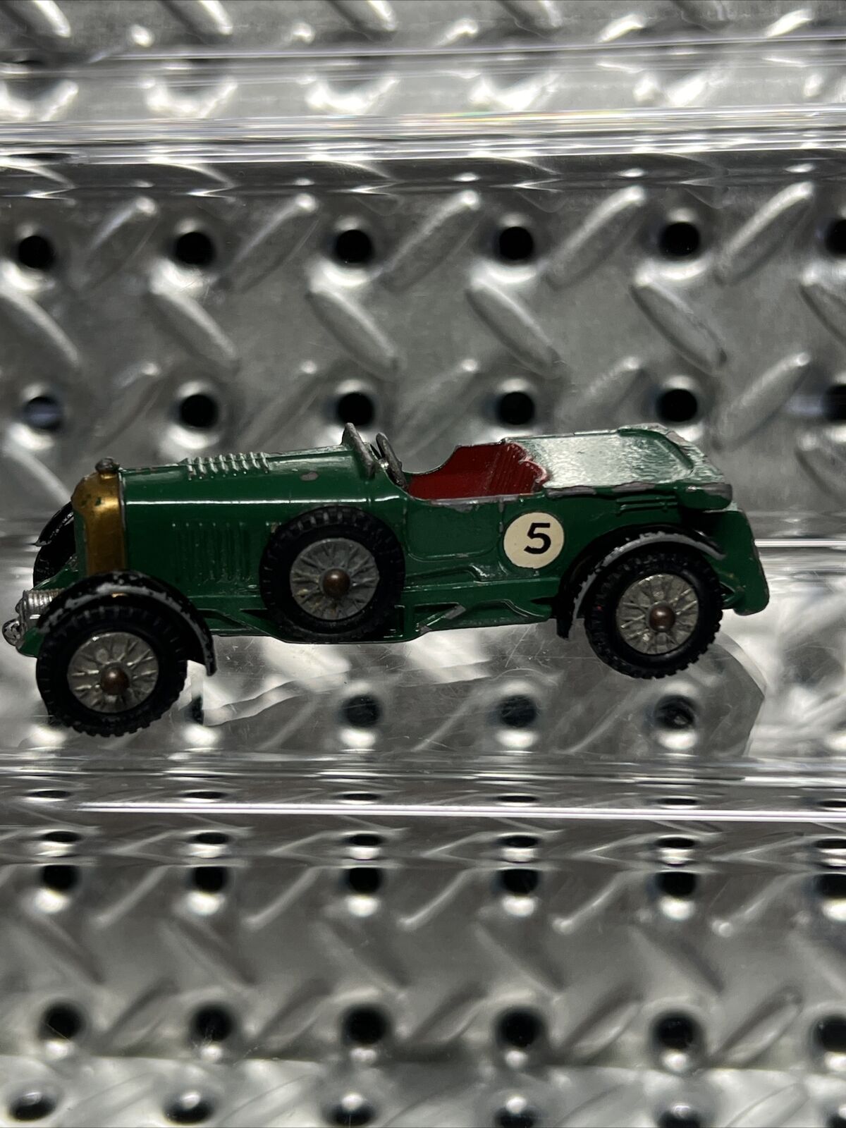 MATCHBOX LESNEY YESTERYEAR #5 1929 4 1/2 LITRE BENTLEY, GREEN TONNEAU, ORIGINAL