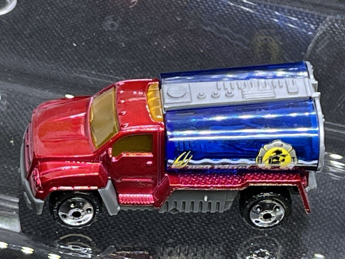 Matchbox Vehicle #54 Fire Tanker (NEW) Xmas Mystery Gift