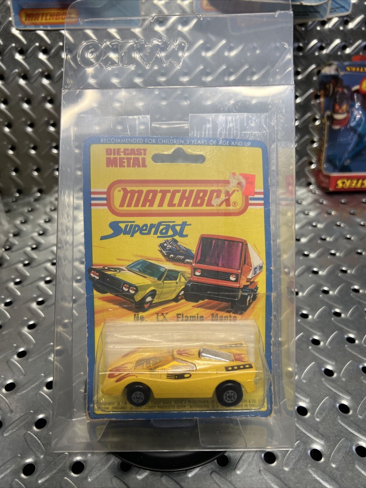 Matchbox 1976 Superfast Lesney No IX Flamin Manta Yellow - NIP