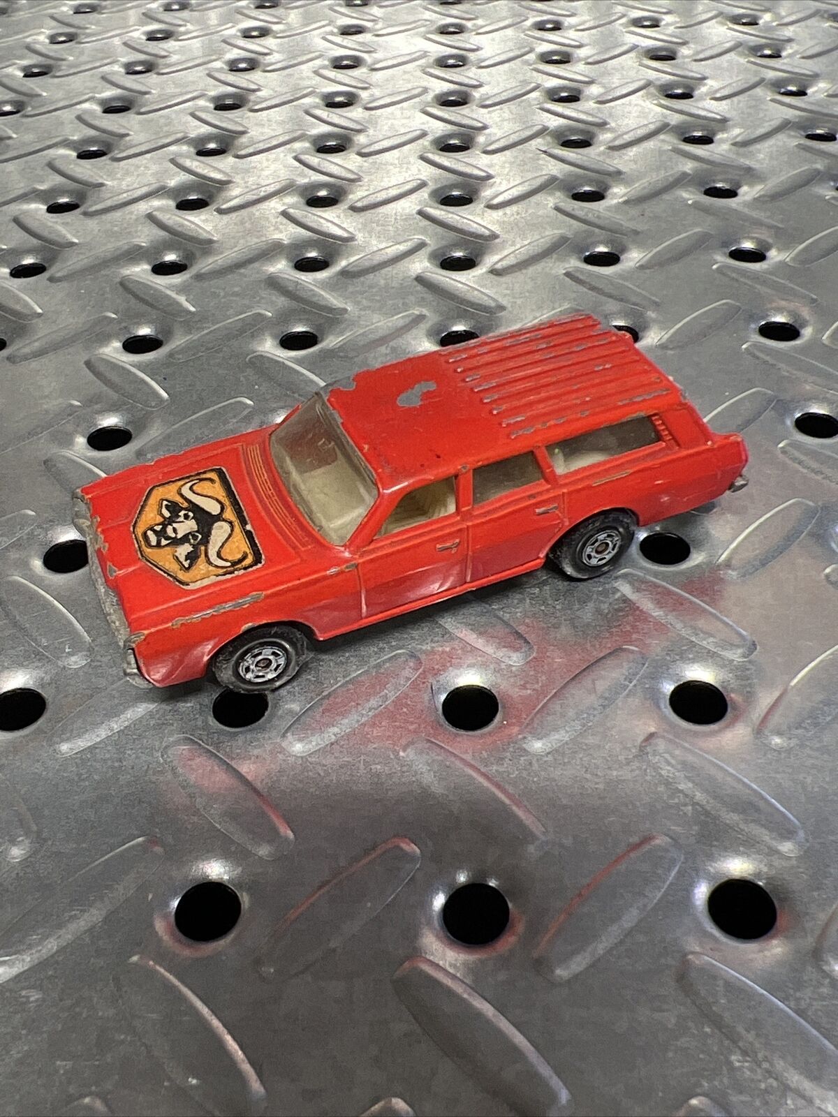 Matchbox Superfast #73 Mercury Commuter Red - Cow Head - Lesney Made In England