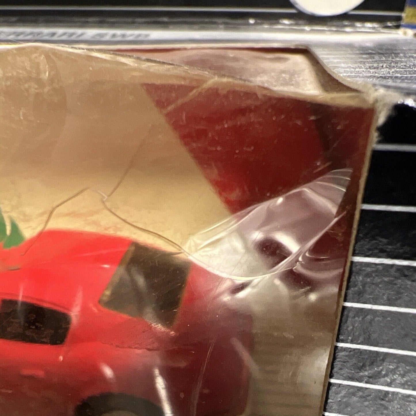 1991 1/43 ERTL CLASSIC VEHICLES 1961 FERARRI 250 SWB RED