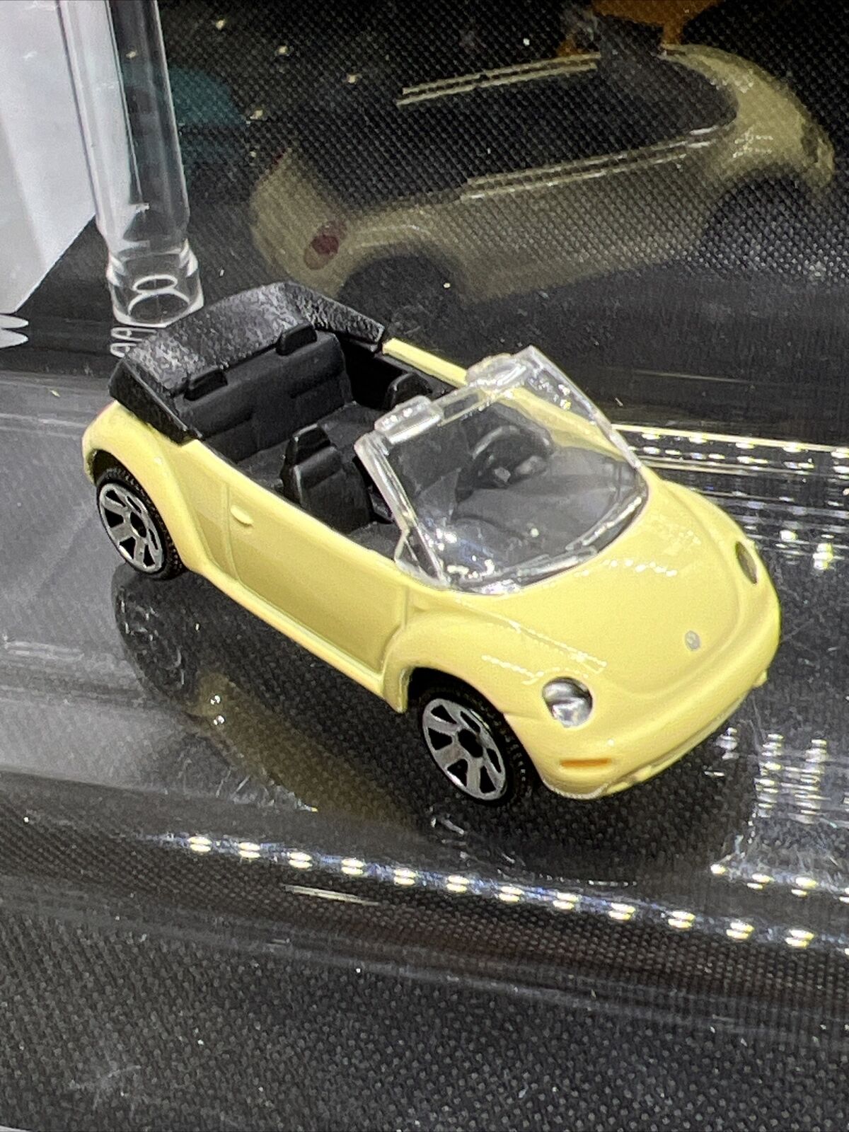 Matchbox Superfast VW Volkswagen Beetle Concept white Cabrio China base MBX 1/61